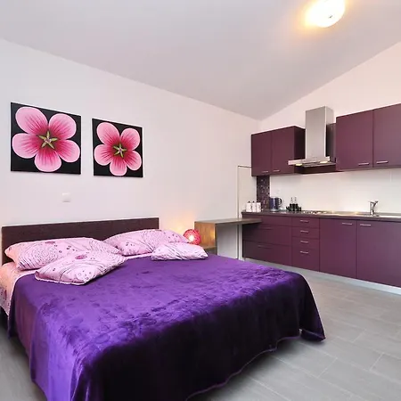 Apartments Zizic Kastela Room photo