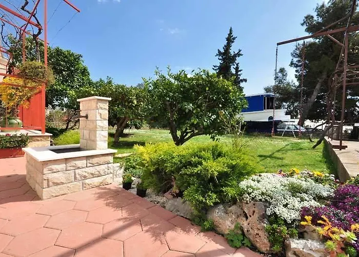 Apartments Zizic